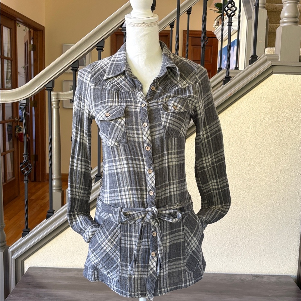 Heritage 1981 Gray & Cream Checkered Long Sleeve Button Down Shirt Size Small - Picture 3 of 9